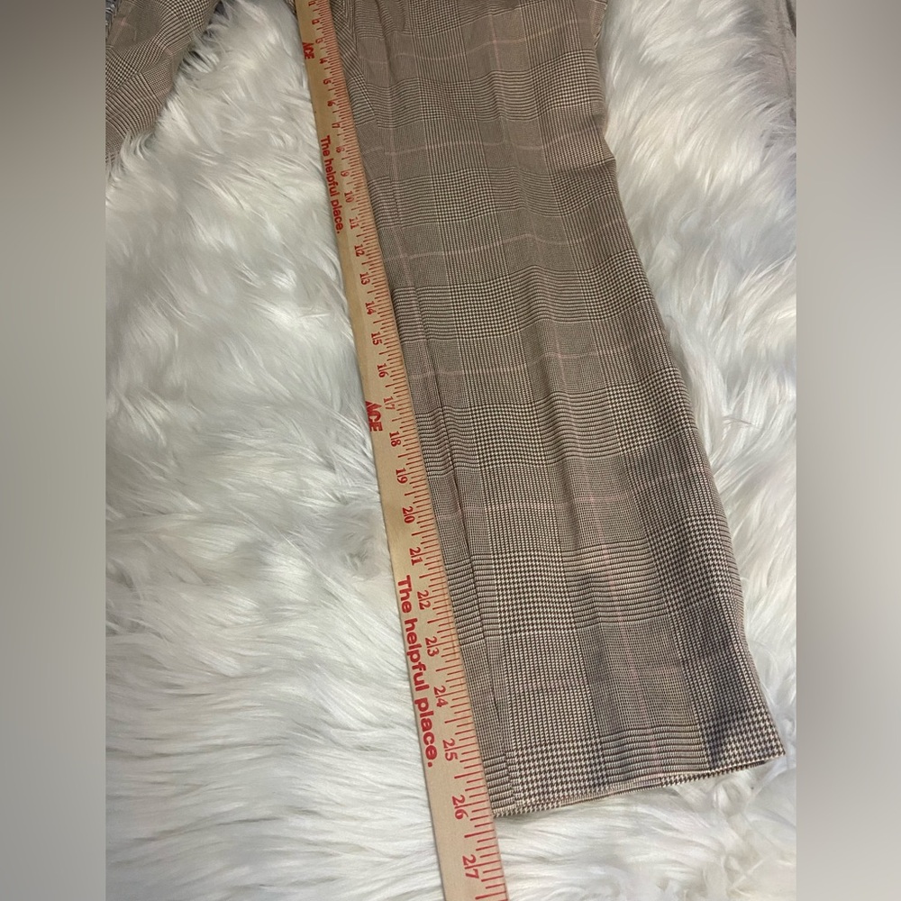 Banana Republic Sloan style Sz 8 Tan/Cream Plaid Women’s Dress Pants - Picture 8 of 9